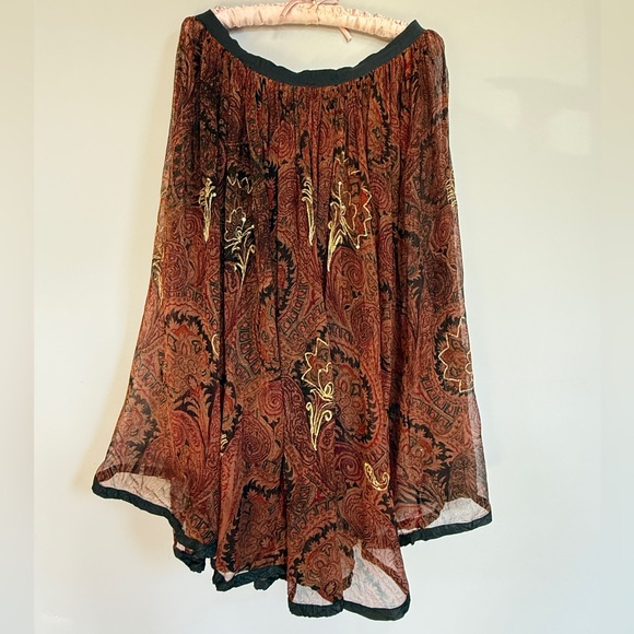 vintage Dresses & Skirts - Vintage sheer Paisley Print Flowing Midi Skirt in Rust